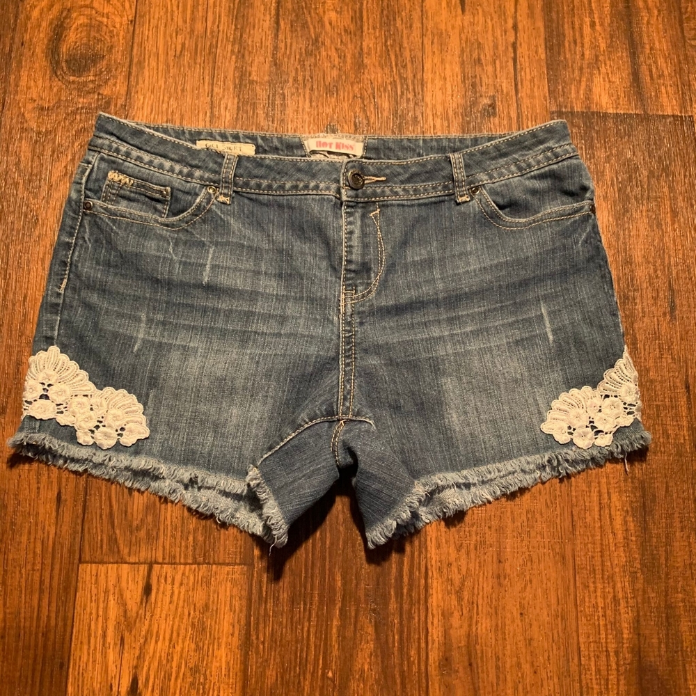 Hot Kiss Cici Shorts Size 16, women’s denim jean shorts Cut Off